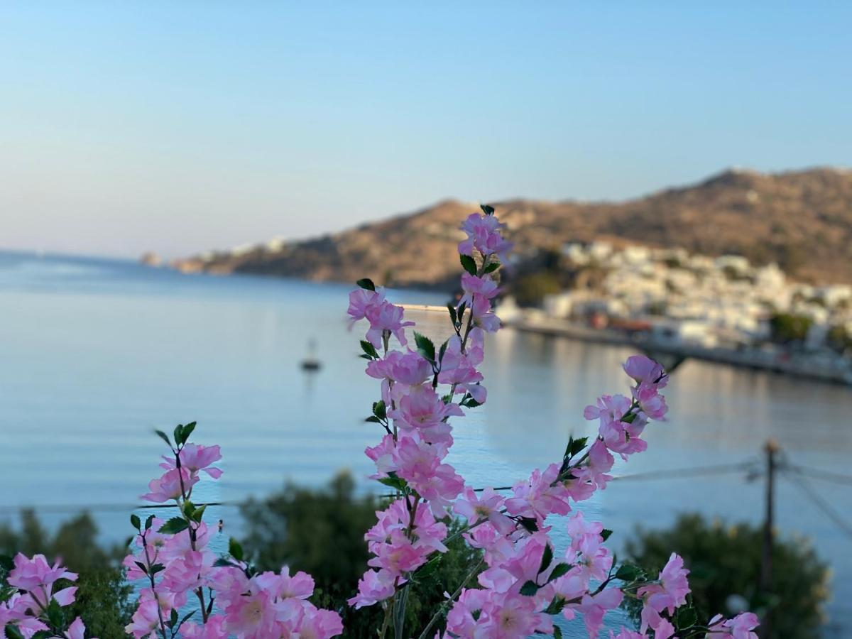 Petridi Maria Suites & Apartments 스칼라 외부 사진