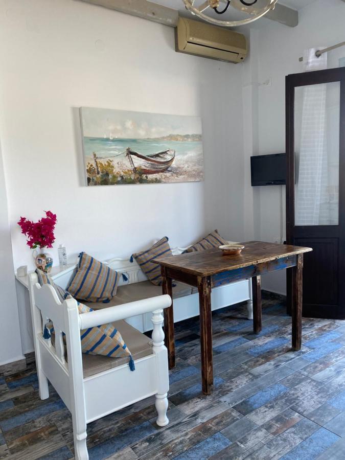 Petridi Maria Suites & Apartments 스칼라 외부 사진